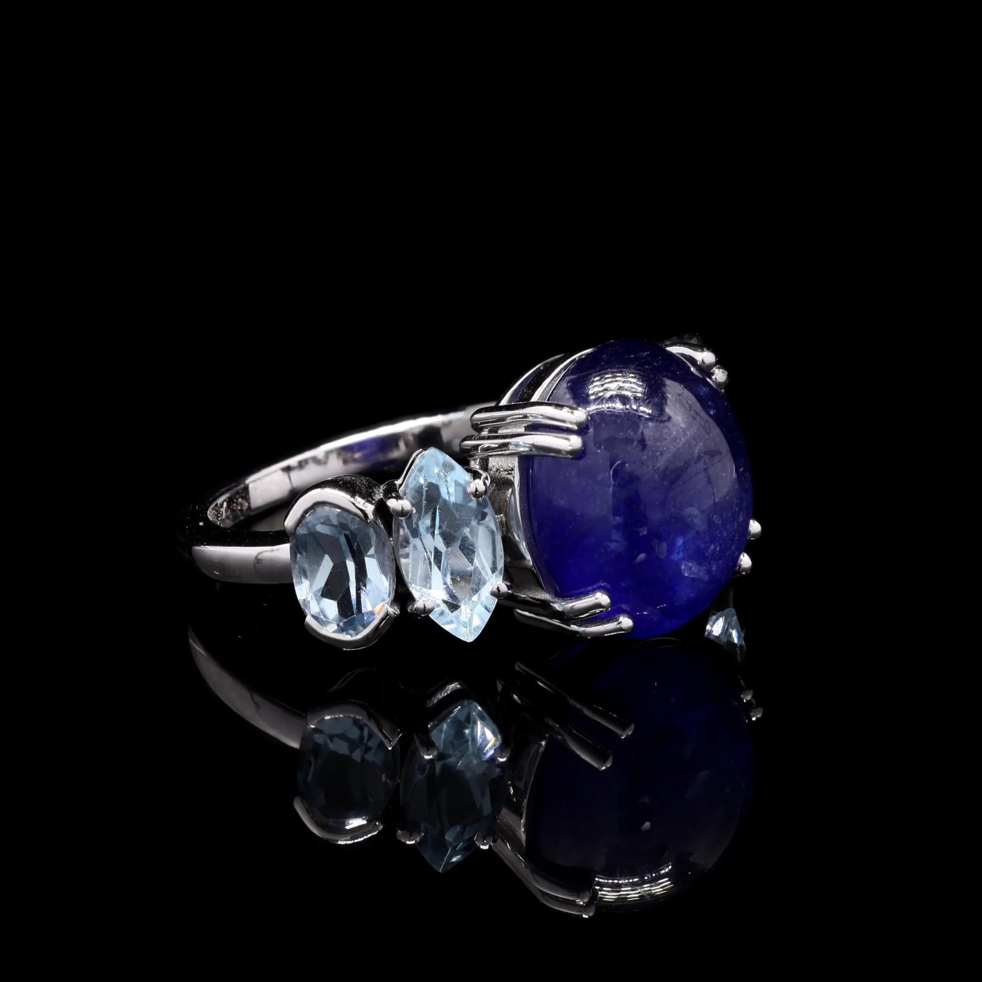 Blue Sapphire & Topaz Ring - Image 2